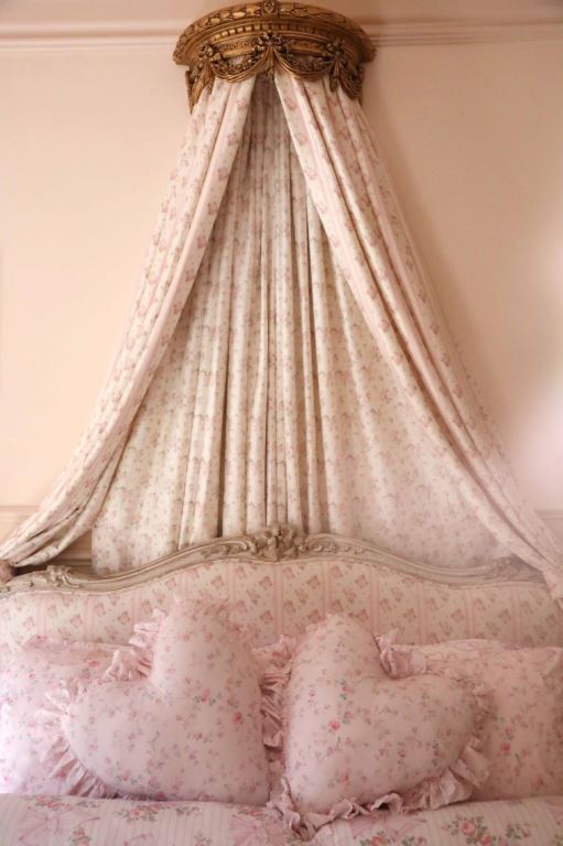 Pink Women LoveShackFancy Heart Shape Ruffle Pillow Bedding | IRX-436972